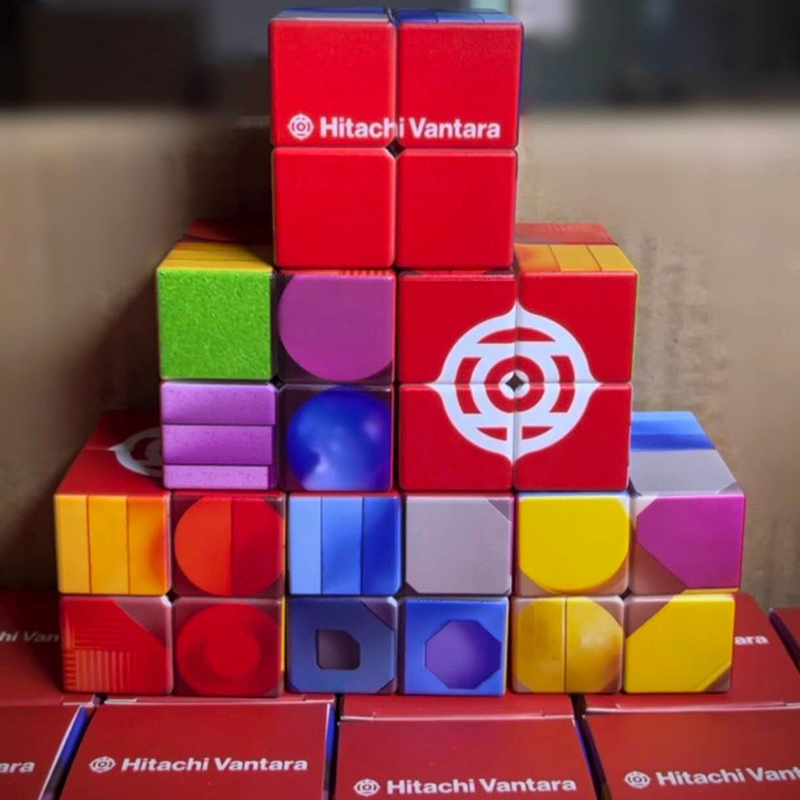 	Custom Printed Rubik’s Cubes