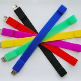 Custom USB Sticks with Logo | Personalized USB Drives –...