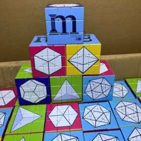 Cubos de Rubik Personalizados con Logo – Cubos de Rompe...